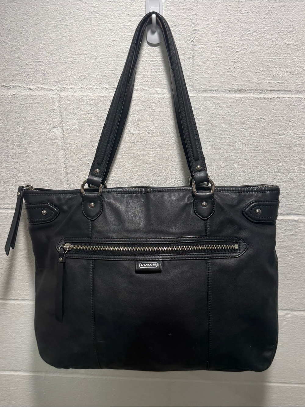 Coach Black Leather Tote Shoulder Bag F23975